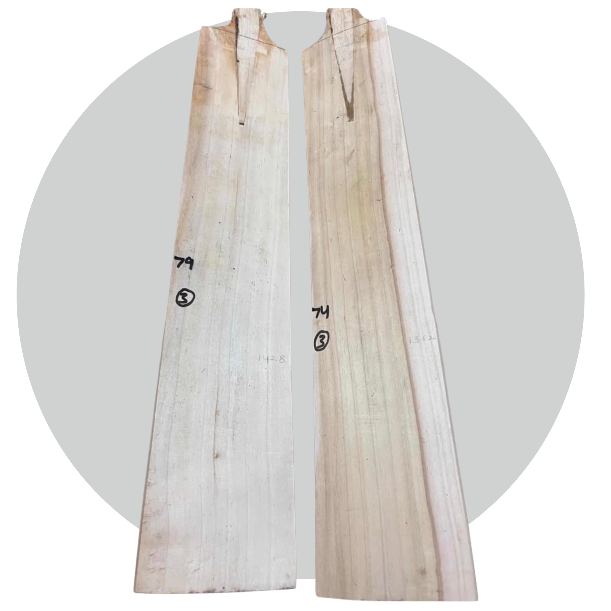 Select Series Handcrafted Cricket Bat - (261059)